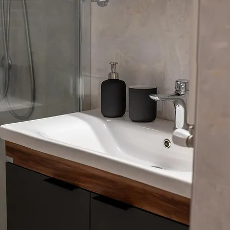 Apartment The Circle Point *