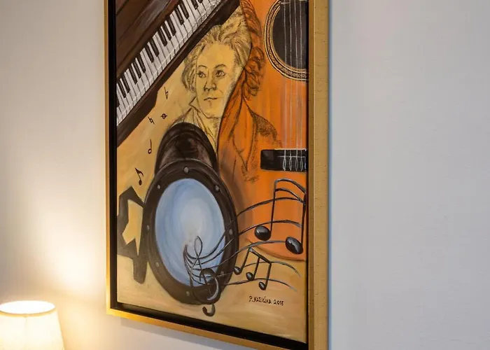 The Circle Point アパート ラリサ